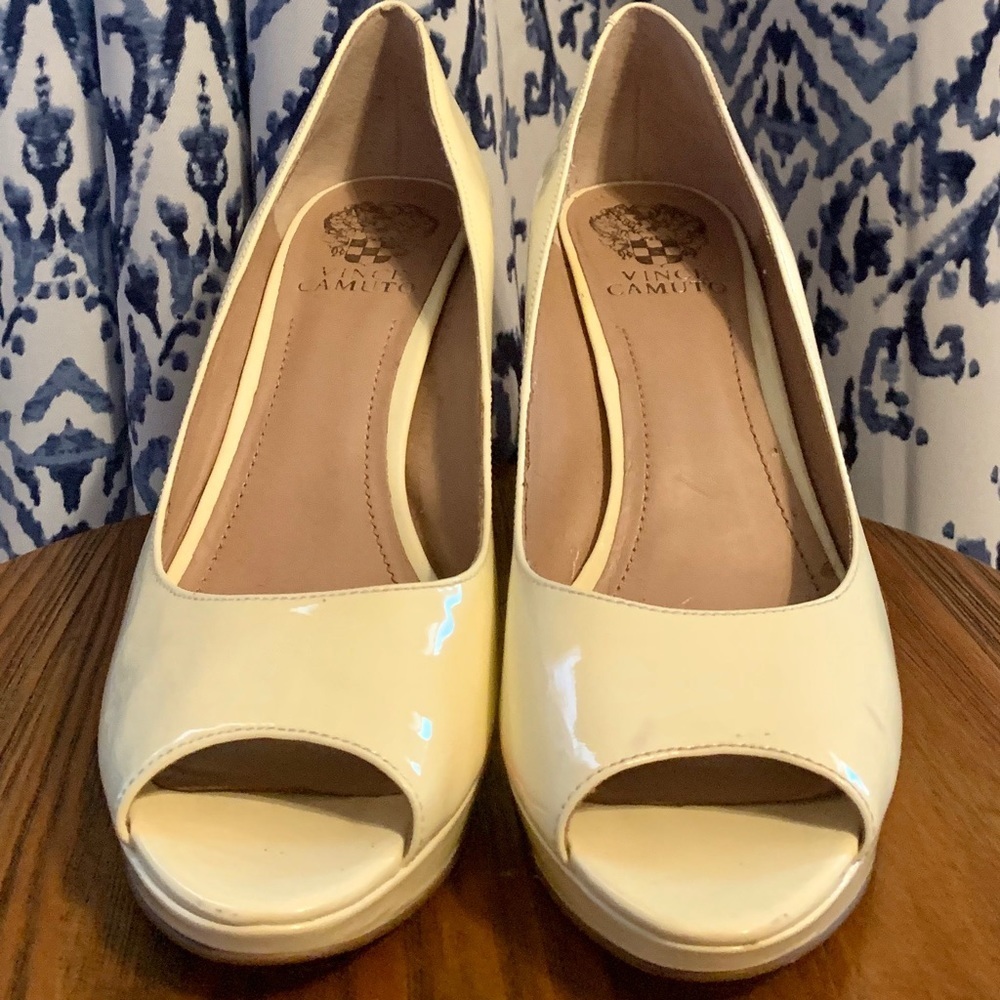 Vince Camuto Ashlynn Cream Peep Toe Pump…